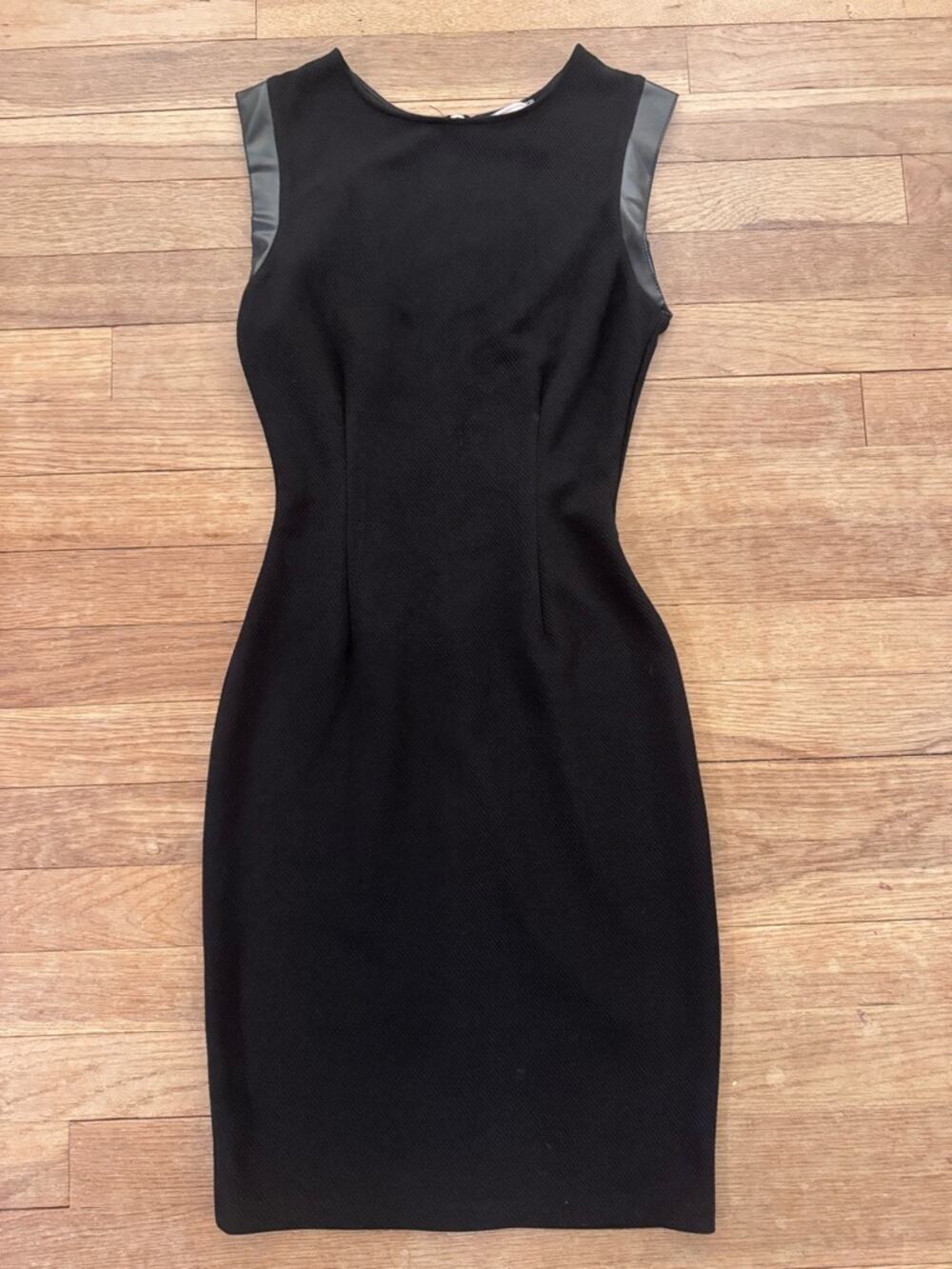 Love...ady Women's Black Knee Length Sheath Dress - Size XS
b93